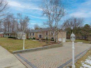 395 Warrington Dr, Waterloo, ON N2L 2P7