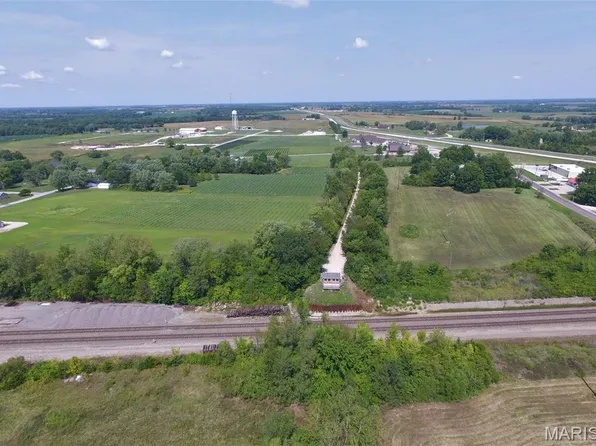 1007 N Brown St, La Plata, MO 63549