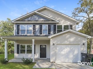 4048 Robinwood Dr, Charlotte, NC 28212