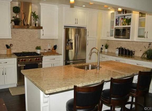 4th image of 4480 Goldfield Ave