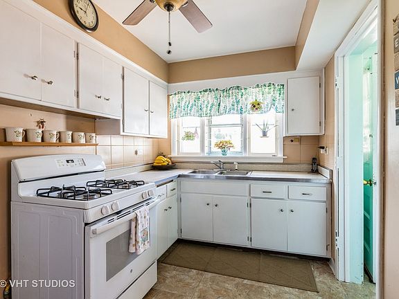 5th image of 1643 Prospect Ave