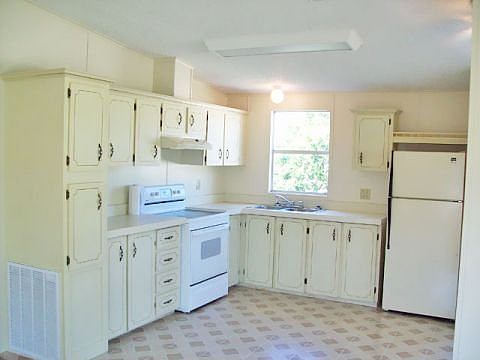 2nd image of 4101 Thatch Palm Ct