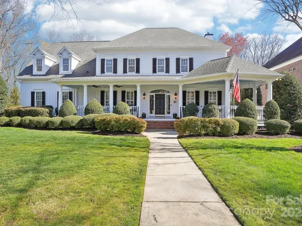 9128 Summer Club Rd, Charlotte, NC 28277