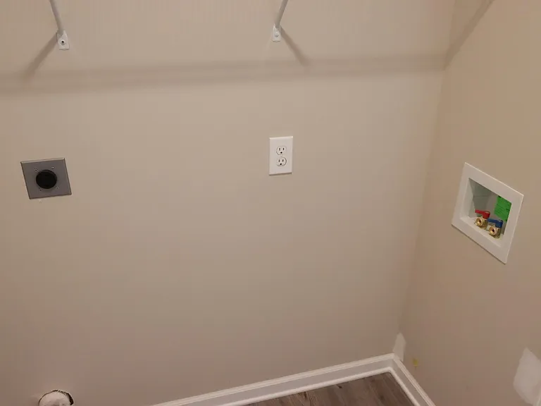 322 Briarwood Ln — Photo 33