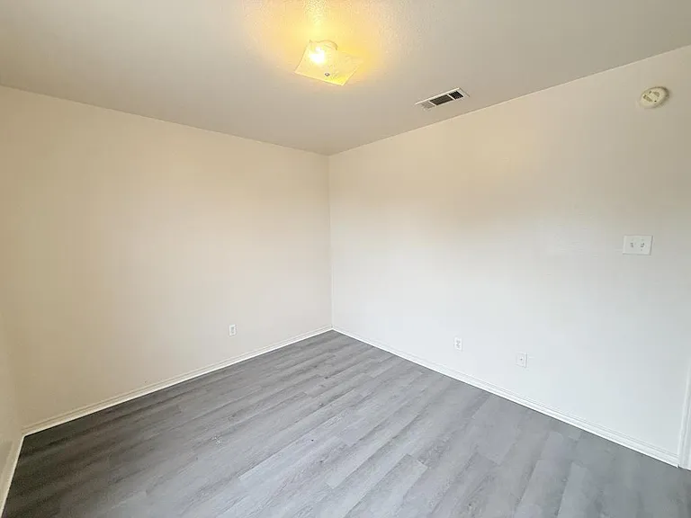 3407 Toledo Dr #C — Photo 19