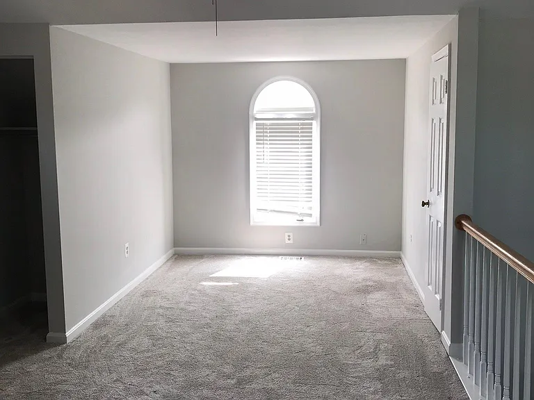 1128 N Stafford St — Photo 16