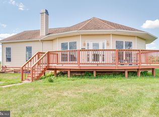 6106 Paynes Ford Rd, Kearneysville, WV 25430