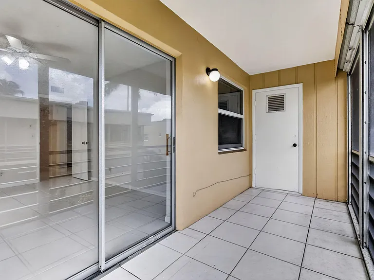 40 Burgundy Dr #A — Photo 30