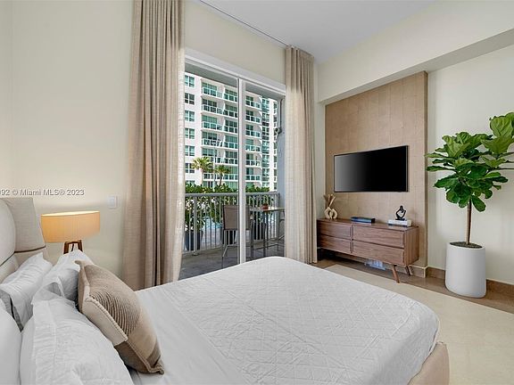 4th image of 1200 Brickell Bay Dr APT 1403