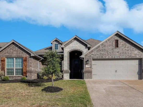 10908 Slick Rock Dr, Benbrook, TX 76126