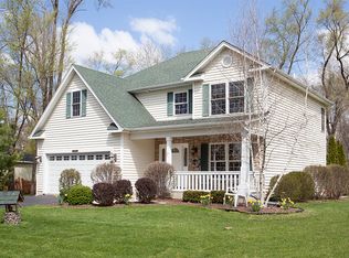 35W506 Hillcrest Ave, St Charles, IL 60174