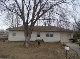 800 West St, Lawson, MO 64062