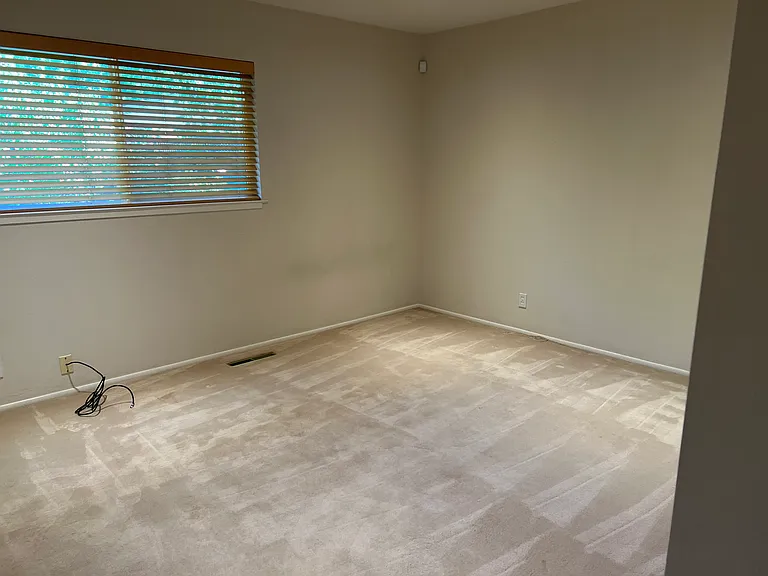 1305 Avalon Dr — Photo 16