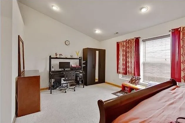 1120 Bromley Ct — Photo 10