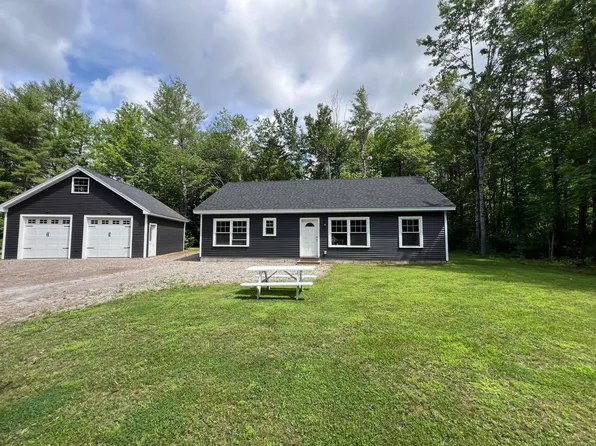 3 Legends Way, Buckfield, ME 04220