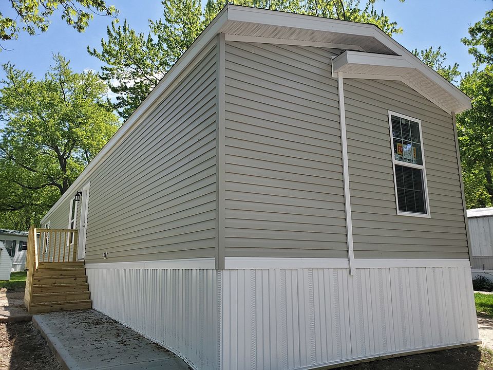 1st image of 10800 Valette Cir W #88