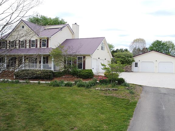 2nd image of 7835 Boruff Rd