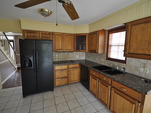 2nd image of 2431 Bon Ton Dr
