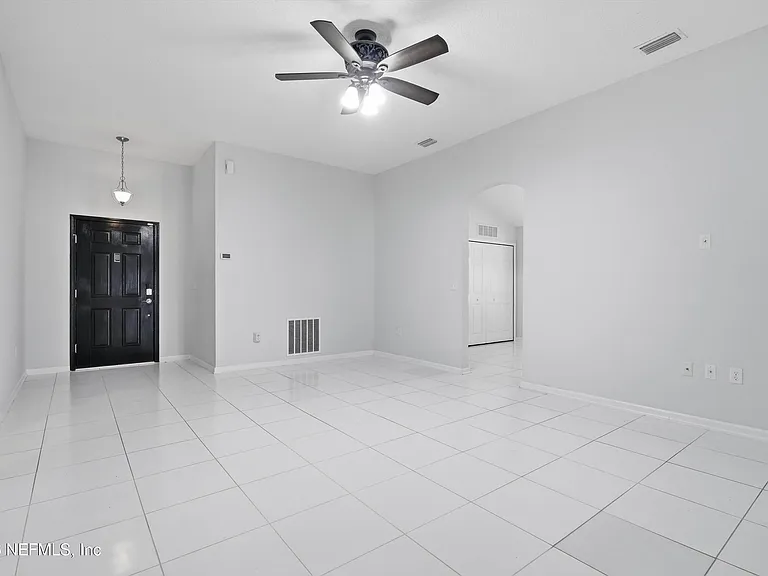 9847 Sailor Dr — Photo 13