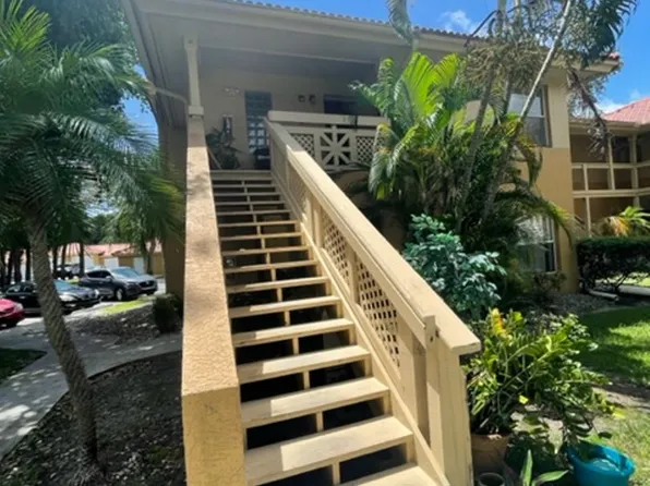 4767 Via Palm Lks APT 209, West Palm Beach, FL 33417