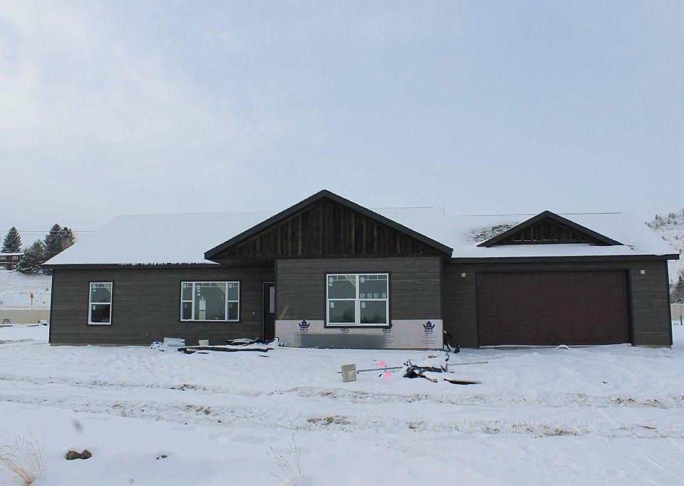 1st image of 5080 Crescent Moon Dr