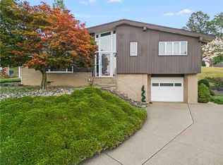 660 Woodland Rd, Canonsburg, PA 15317