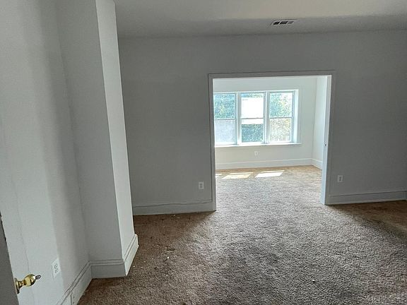 5th image of 6007 Spruce St Floor 2