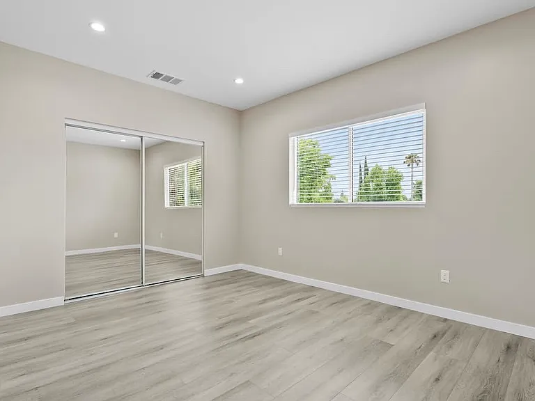 7829 Vicky Ave — Photo 18