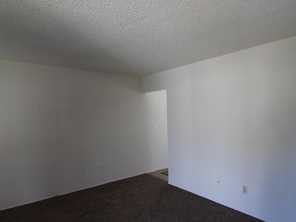 4th image of 10954 Pipeline Ave APT A