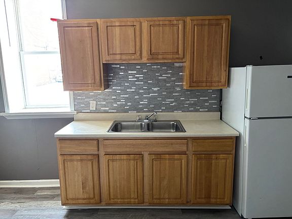 2nd image of 4847 Turney Rd #5