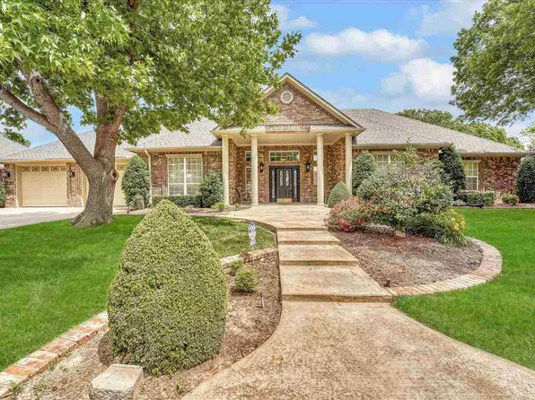 7205 NW Faircloud Dr, Lawton, OK 73505