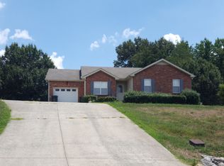 104 Garden View Ct, Dickson, TN 37055
