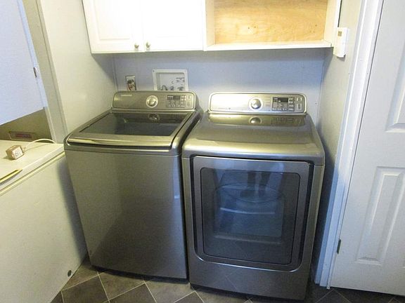 3rd image of 18015 50th St NW