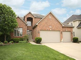 3724 Bluejay Ln, Naperville, IL 60564