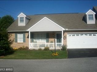 166 Elderberry Spring Ct, Waynesboro, PA