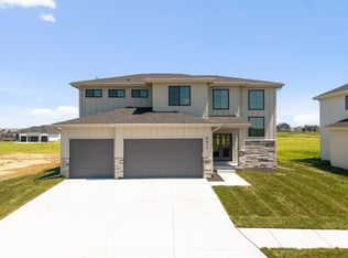 6611 S 214th Ave, Elkhorn, NE 68022