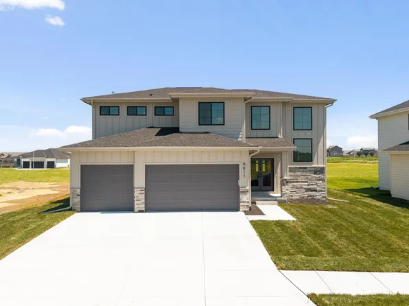 6611 S 214th Ave, Elkhorn, NE 68022