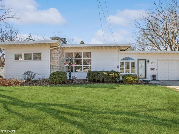 306 S Chase St, Wheaton, IL 60187