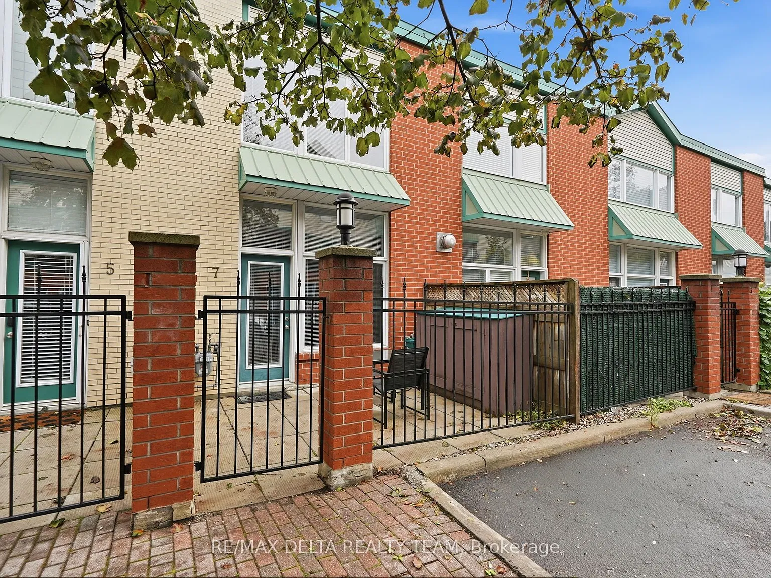 2 bed, $2,995 — Photo 2