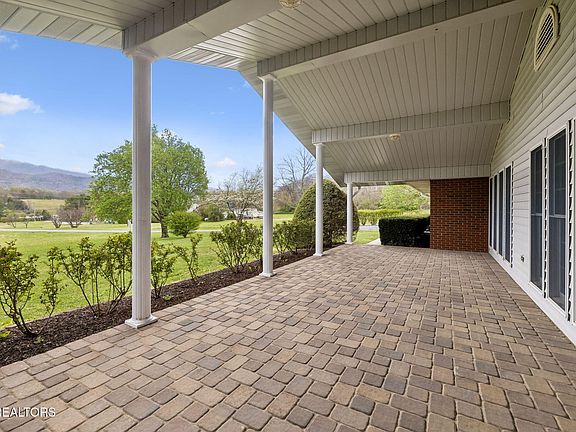 2nd image of 3114 Wearwood Dr