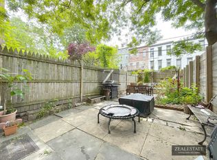 346 9th St #A, Brooklyn, NY 11215