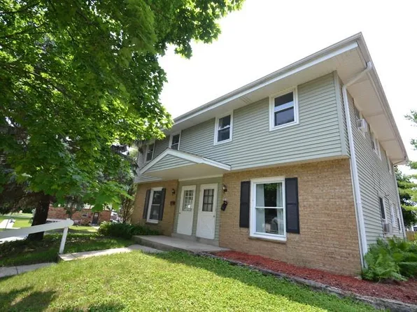 2018 South Grand AVENUE #2020, Waukesha, WI 53189