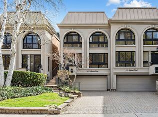 473 Spadina Rd, Toronto, ON M5P 2W6