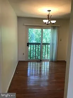 3 bed, 3.5 bath, 1800 sqft, $2,600 — Photo 3