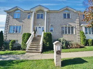96 Idaho Ave, Staten Island, NY 10309