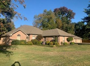 2128 Brookhaven Dr, Alma, AR 72921