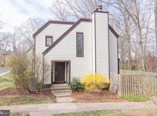 1506 Farsta Ct, Reston, VA 20190