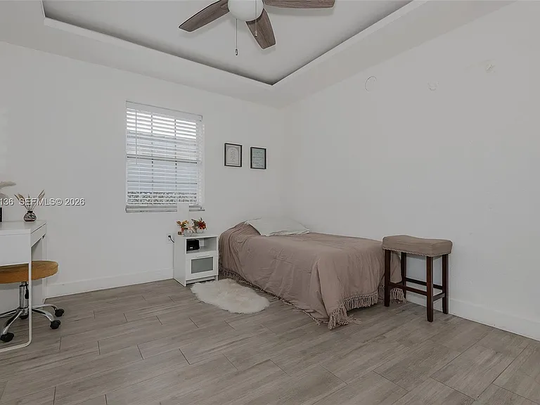 1130 NE 143rd St — Photo 21