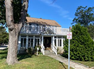 30 Iroquois Rd, Stamford, CT 06902