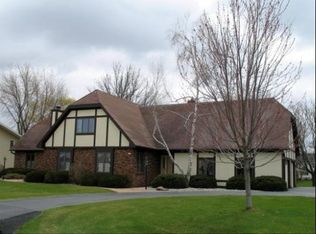 5189 N Harbour Dr, Winneconne, WI 54986